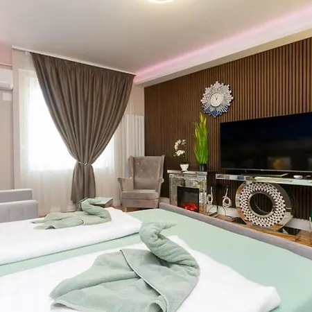 Apartament Trio Loft On The Boulevard With Ac By Nw *